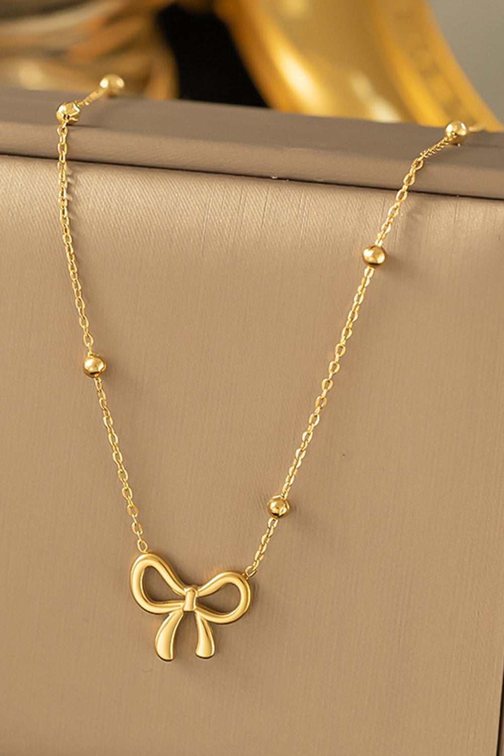 Gold Bowknot Necklace